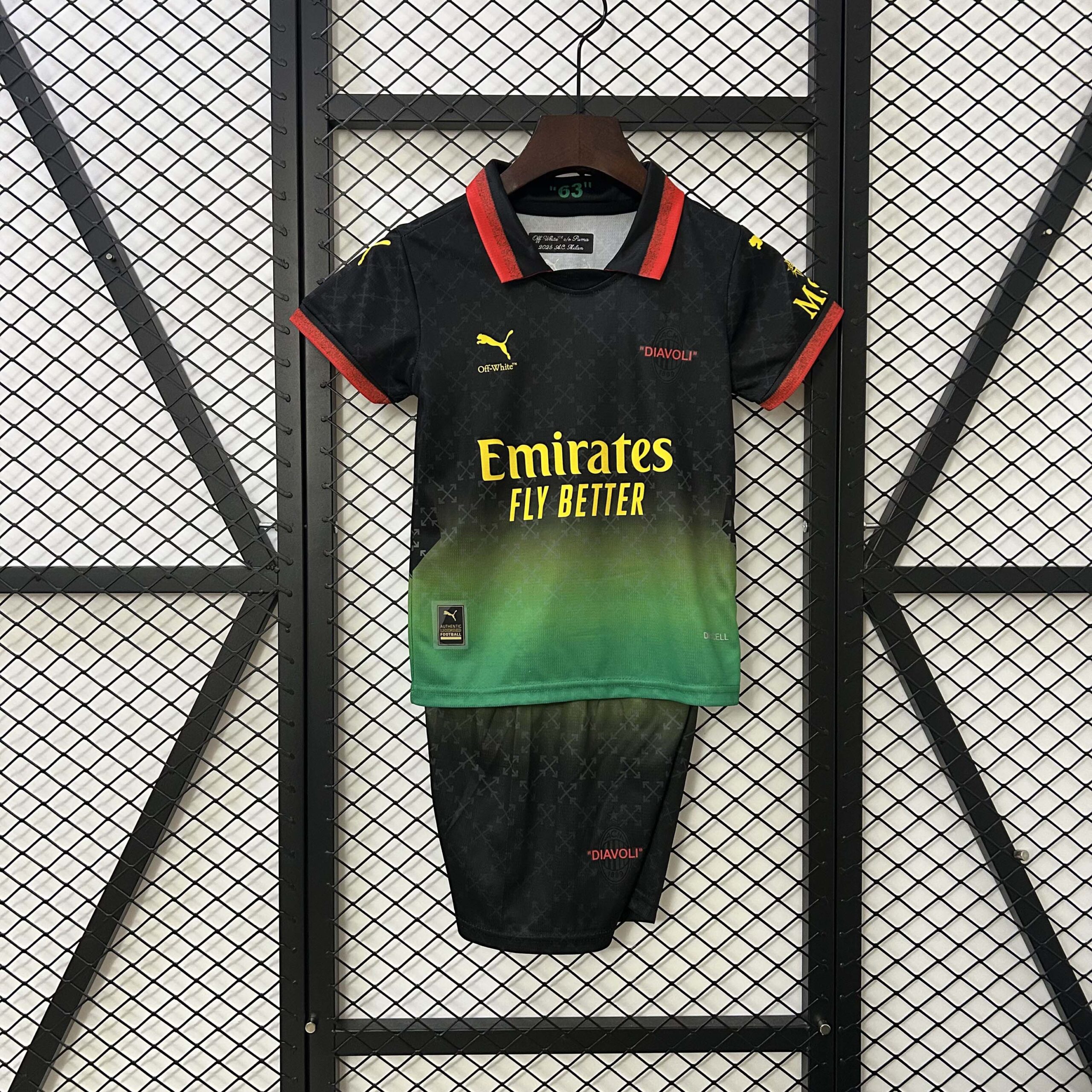 0268cb9d6d79001b570bff7cd8fe3075ebc90f60 2024/2025 AC Milan Fourth Away Black Soccer Jersey 1:1 Thai Quality Kids Size - Image 1