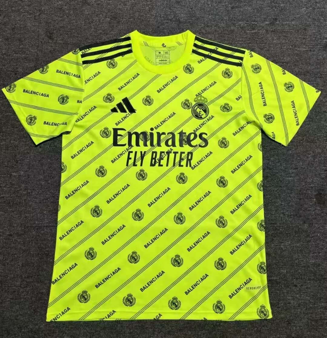 0dc1c51424047c8f82184c90ce317d07a0b5d4d7 2025/2026 Real Madrid Special Edition Fluorescent Green Football Shirt1:1 Thai Quality - Image 1