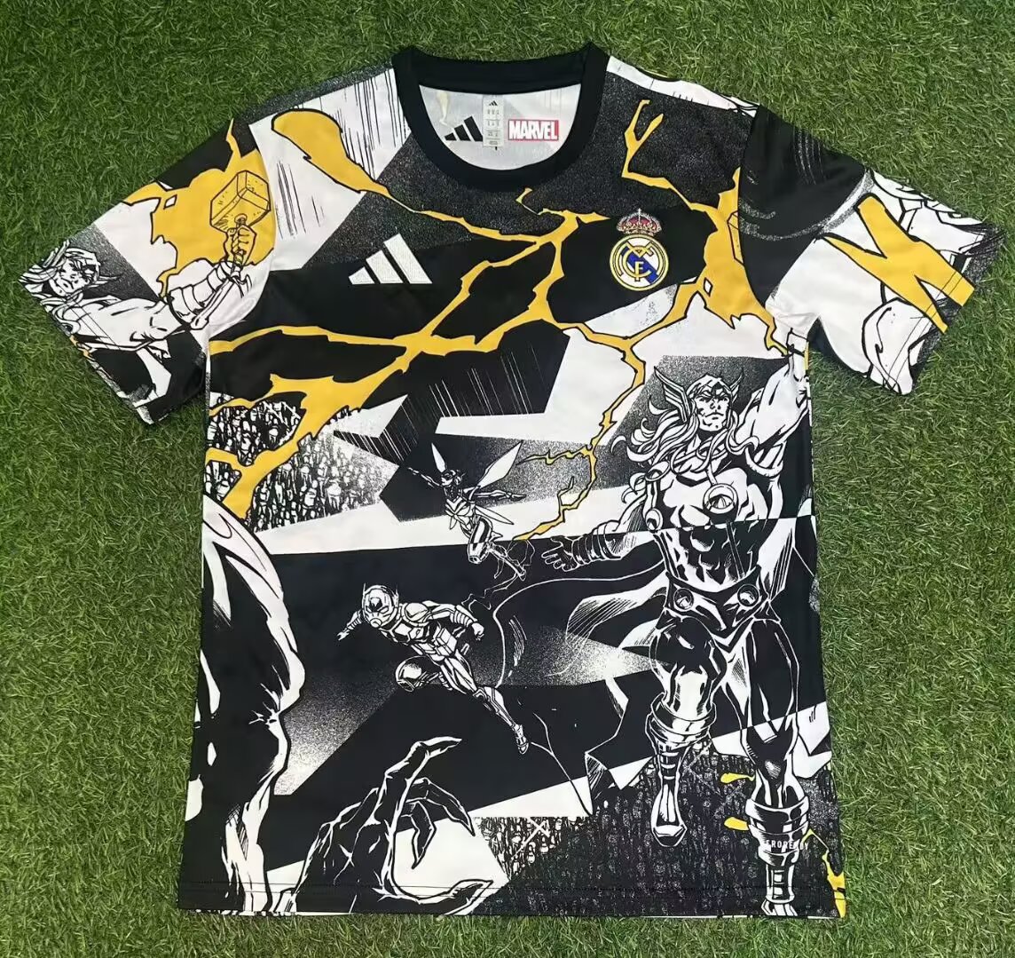 0dca585a61d95652921525639ae8c69198d7a8fe 2025/2026 Real Madrid Marvel Co-Branded Edition Black-White Football Shirt 1:1 Thai Quality - Image 1