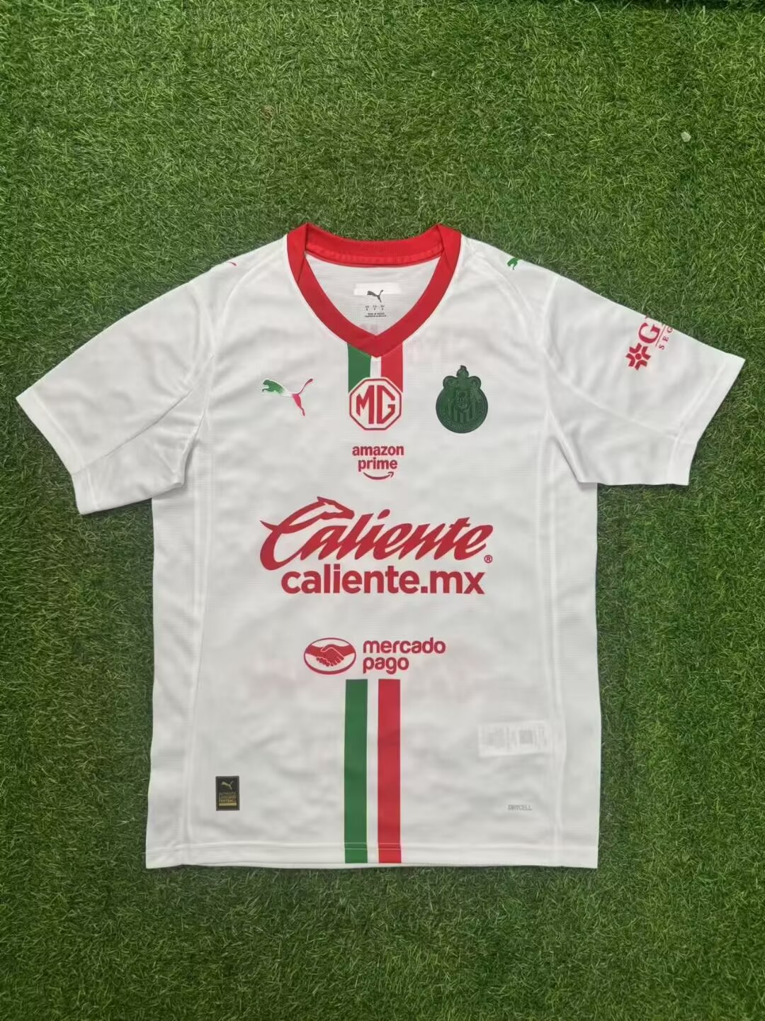 0dd83e10698dbc147201eef03ab0a74f476fe5a1 2025/2026 Chivas Away Soccer Jersey 1:1 Thai Quality - Image 1