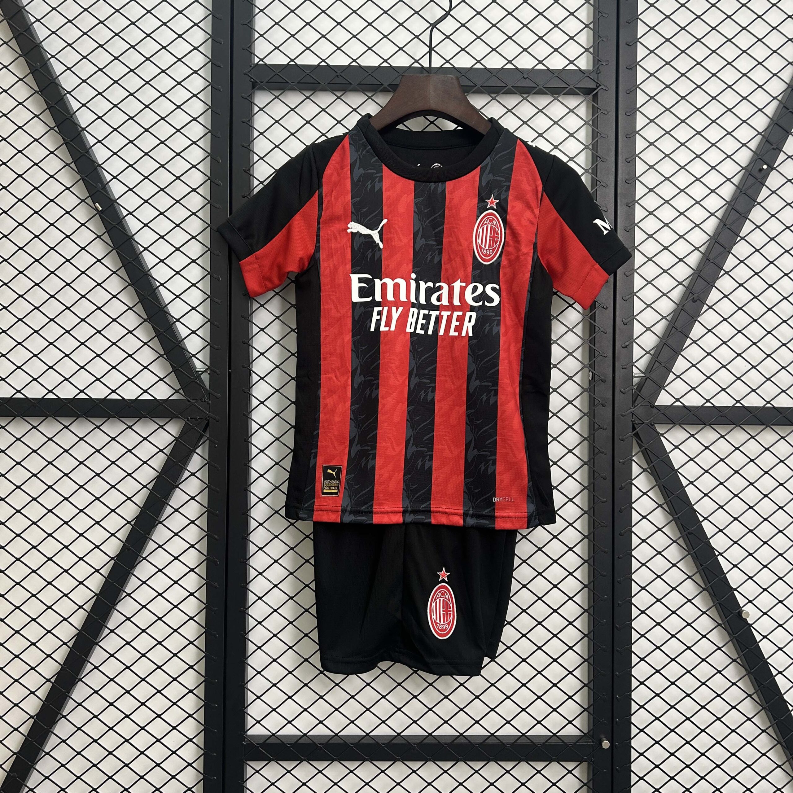113caf69d7a5bd4dacb9f70f187215b987ee84c5 2025/2026 AC Milan Home Football Shirt 1:1 Thai Quality Kids Size - Image 1