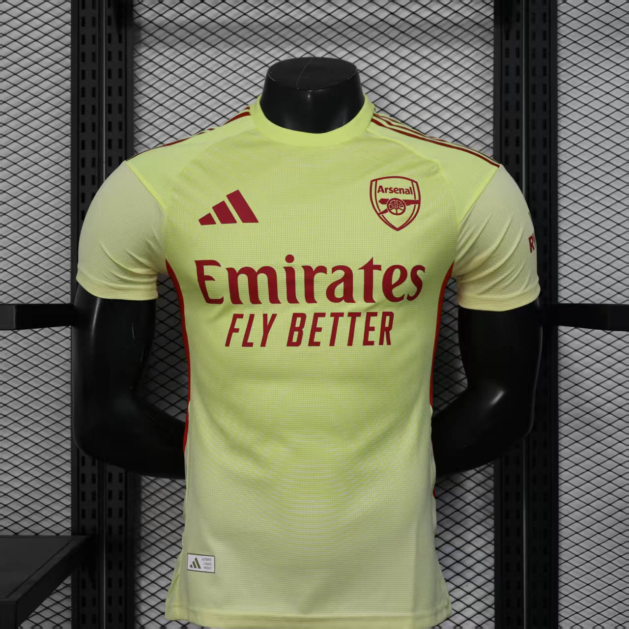 13e18892bd32a4159c309a33c1a08e3968ce5572 2025/2026 Player Version Arsenal Goalkeeper Yellow Football Shirt 1:1 Thai Quality - Image 1