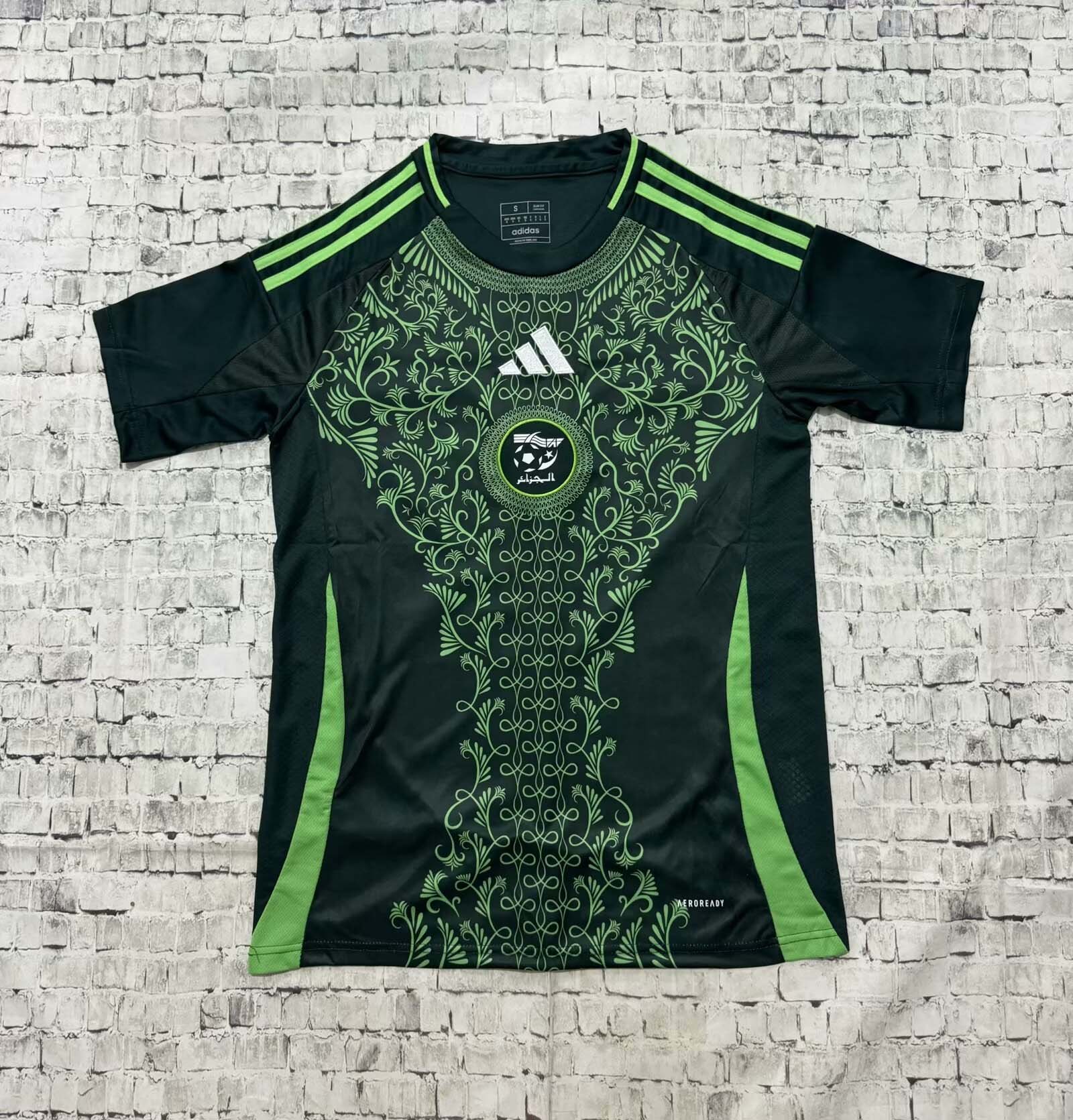 1f7ecd706d706f96fe09e6115a0a867a06f39760 2024/2025 Algeria National Team Away Football Shirt 1:1 Thai Quality - Image 1