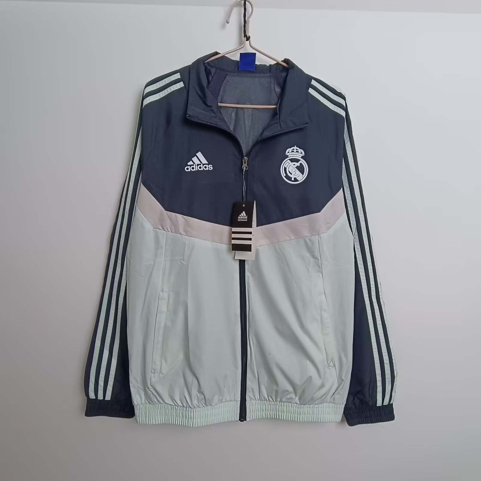 229c603e7e1fc849a82b7ef047ac7b15d4888652 2024/2025 Real Madrid Windbreaker Light Green Soccer Jersey 1:1 Thai Quality - Image 1