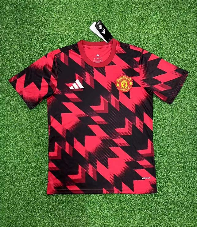 28226e92522878a7a3a5251400ae30f7355306d4 2025/2026 Manchester United Training Wear Red and black Football Shirt 1:1 Thai Quality - Image 1