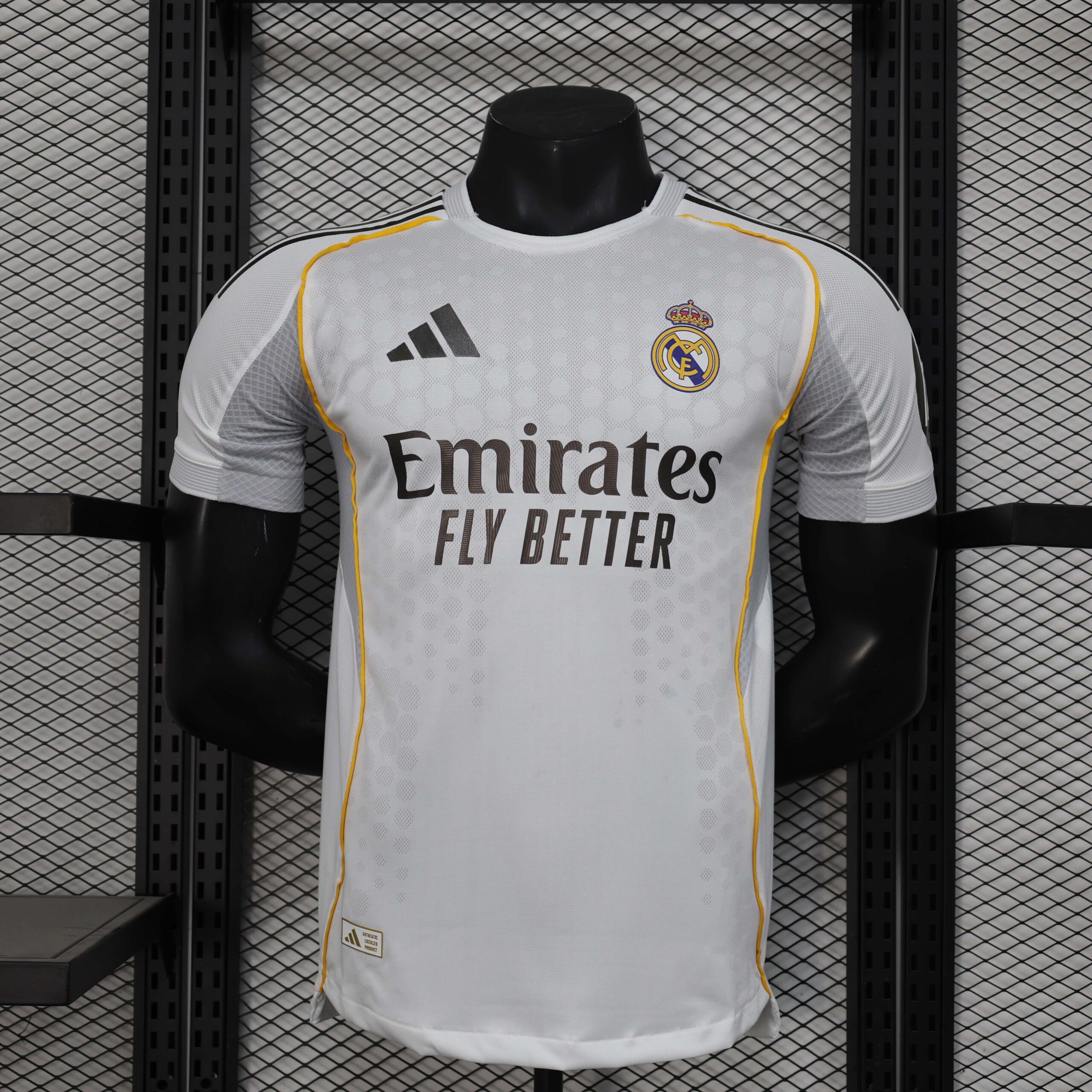 2a8d5d45293eea865ff1743cd28d6e94213af58c 2025/2026 Player Version Real Madrid Home Football Shirt1:1 Thai Quality - Image 1