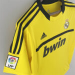 2011/2012 Retro Real Madrid Goalkeeper Yellow - Image 7