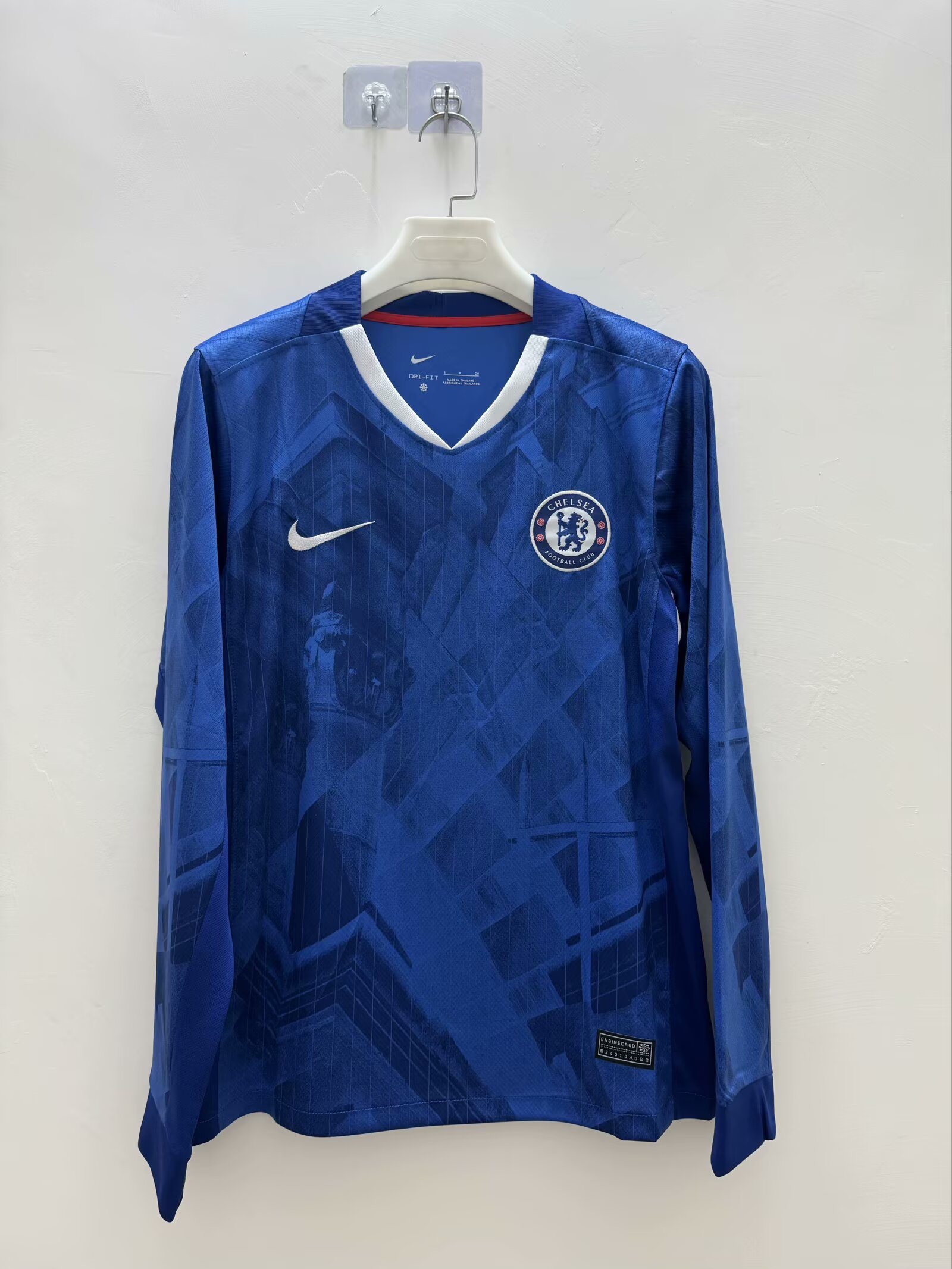 45f8318cbc59bb22075bafcf418b26cfe1493665 2025/2026 Long Sleeve Chelsea Home Football Shirt 1:1 Thai Quality - Image 1