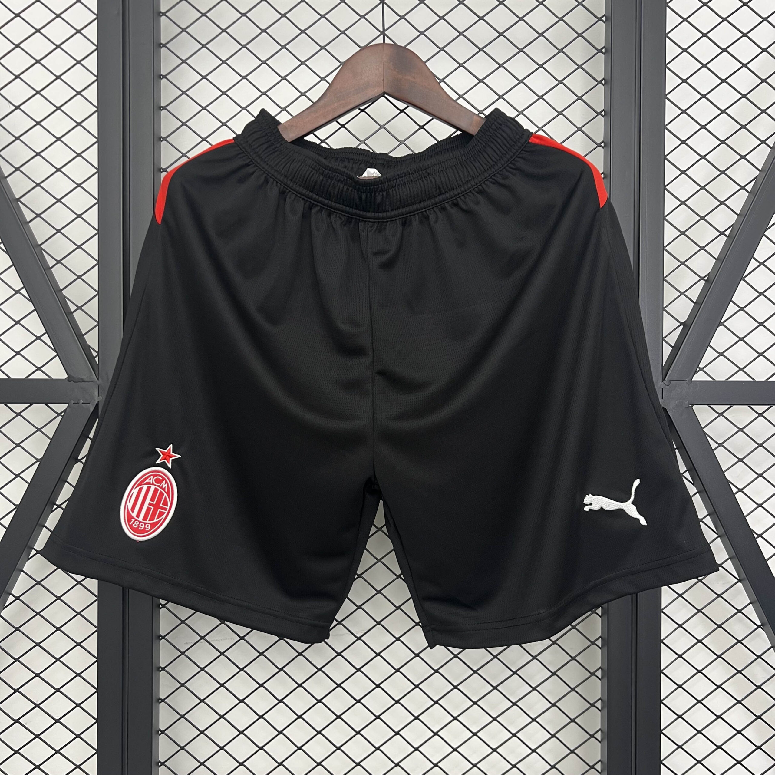 49bc05c1819bbb43670507d3451738dd24e61555 2025/2026 AC Milan Home Shorts 1:1 Thai Quality - Image 1
