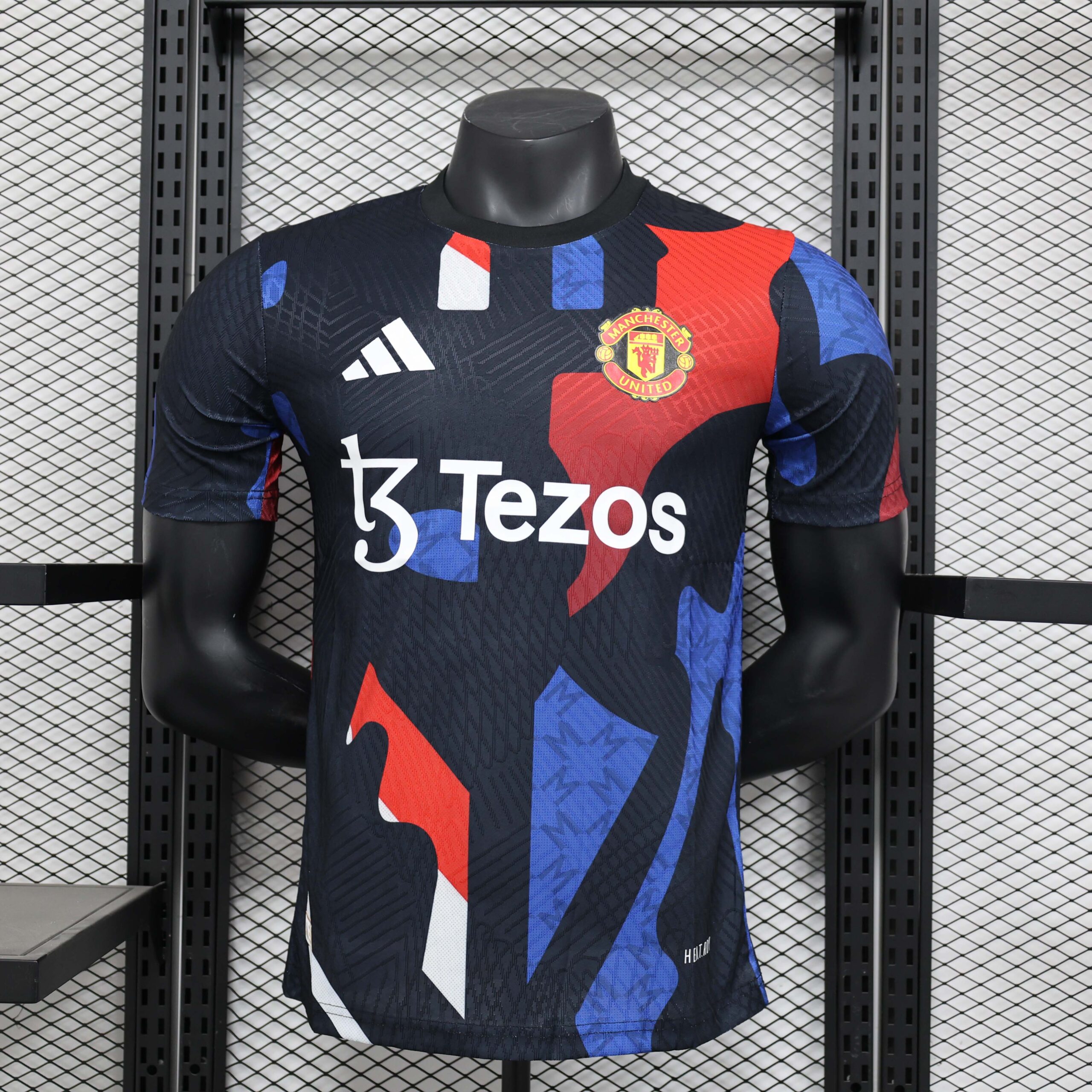 66bb8c875b38e1d2c3d9722d07865215cbf60767 2024/2025 Player Version Manchester United Pre-match clothing Football Shirt 1:1 Thai Quality - Image 1