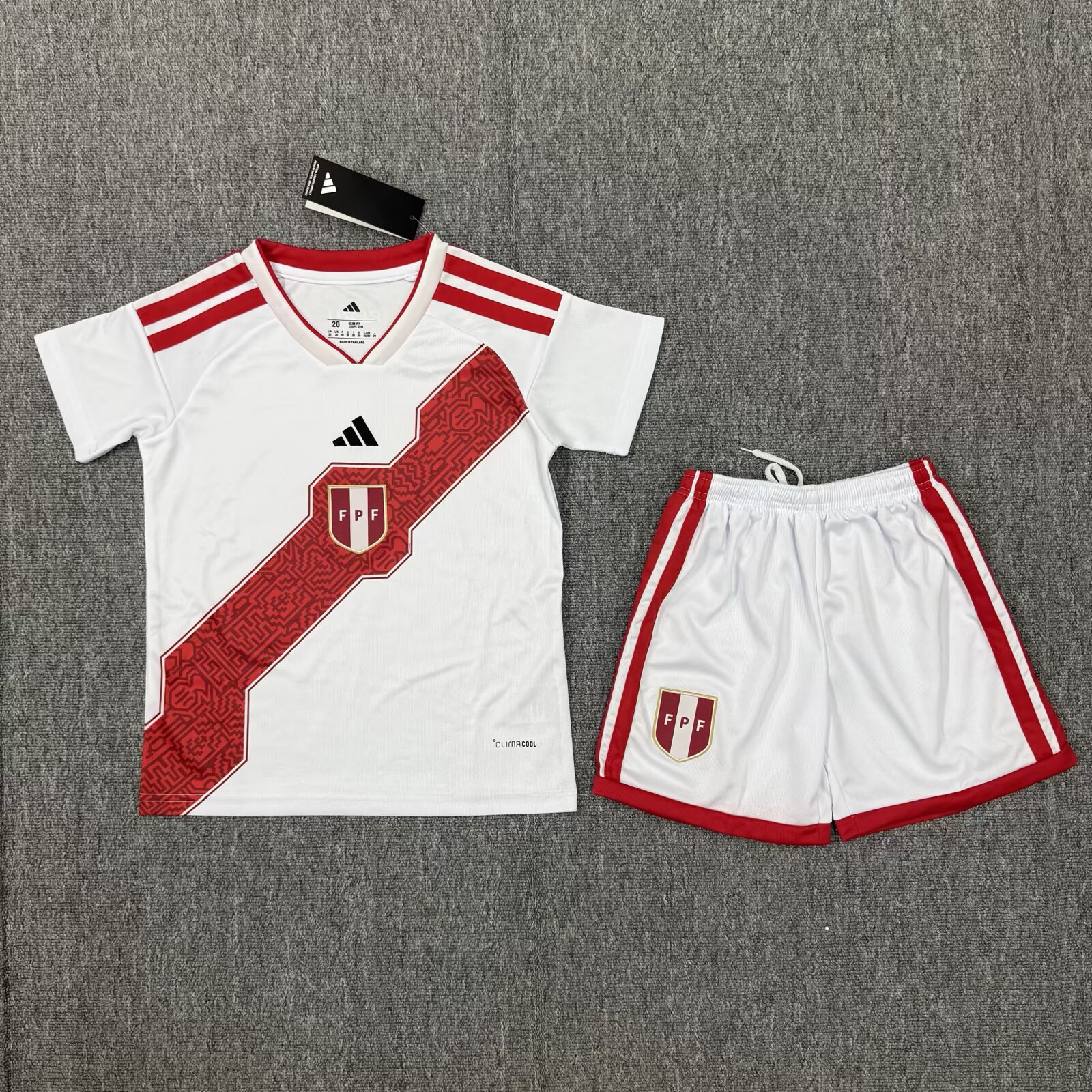 6fb79ca85a6dbcea1bf6b177e82df0ff3a3232fe 2026 Peru National Team Home Football Shirt 1:1 Thai Quality Kids Size - Image 1