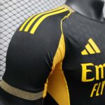 2025/2026 Player Version Real Madrid Special Edition Black And Gold Football Shirt 1:1 Thai Quality - Image 3