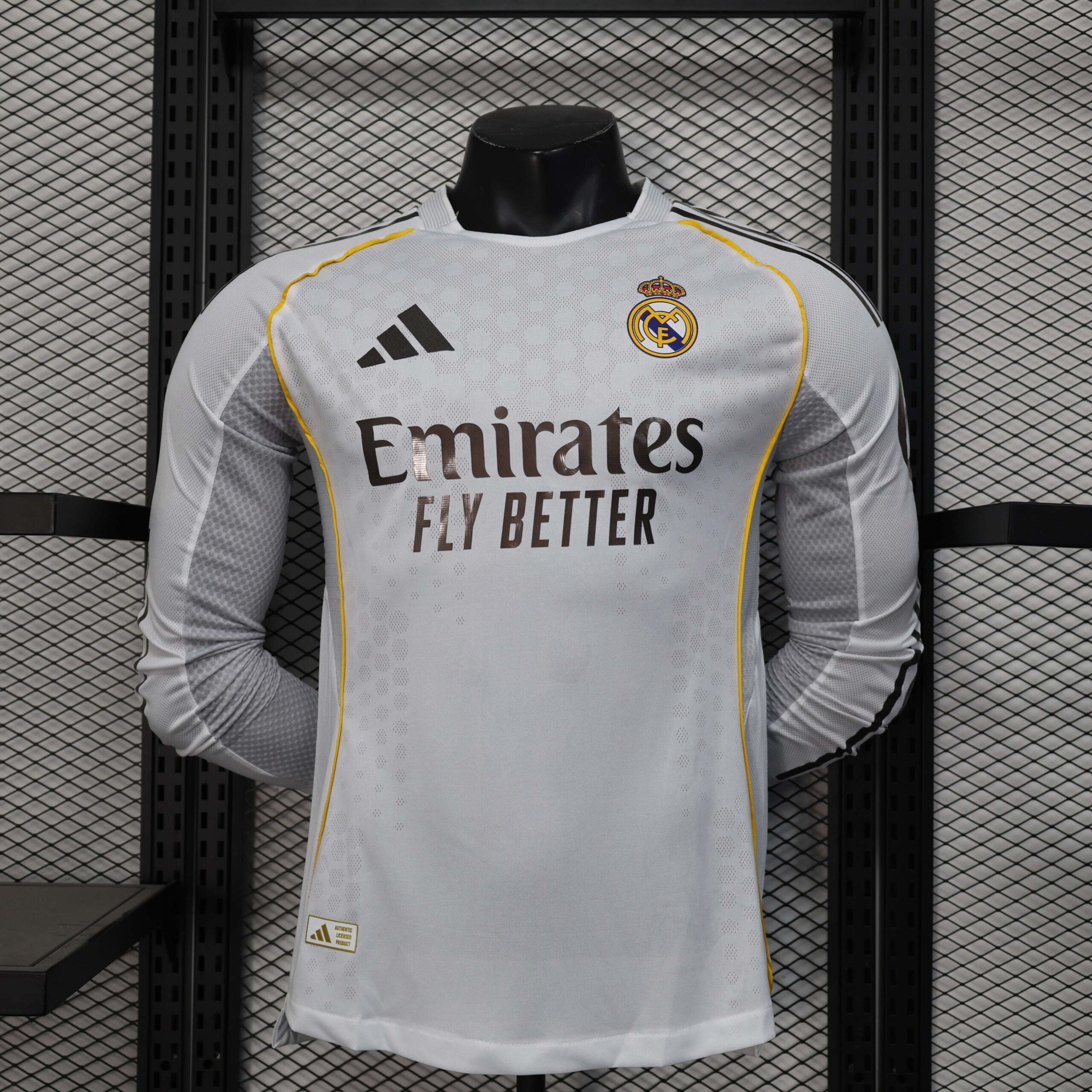 8a4e7bbff774284fa0684c6de741d70bc1369e28 2025/2026 Long Sleeve Player Version Real Madrid Home Football Shirt1:1 Thai Quality - Image 1