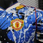 2025/2026 Player Version Manchester United Stone Roses Co-Branded Edition Blue Football Shirt 1:1 Thai Quality - Image 5