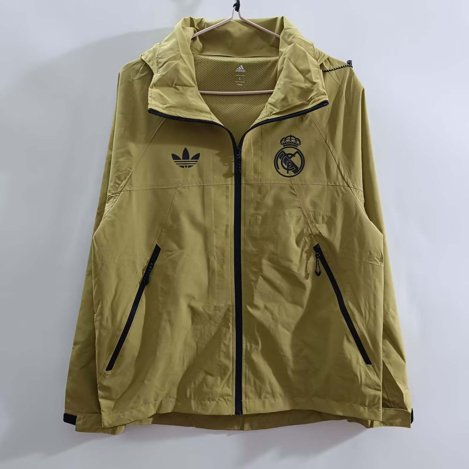 951fb24222a425daa1b5232c877c52e59baf71ac 2025/2026 Real Madrid Windbreaker Yellow Soccer Jersey 1:1 Thai Quality - Image 1