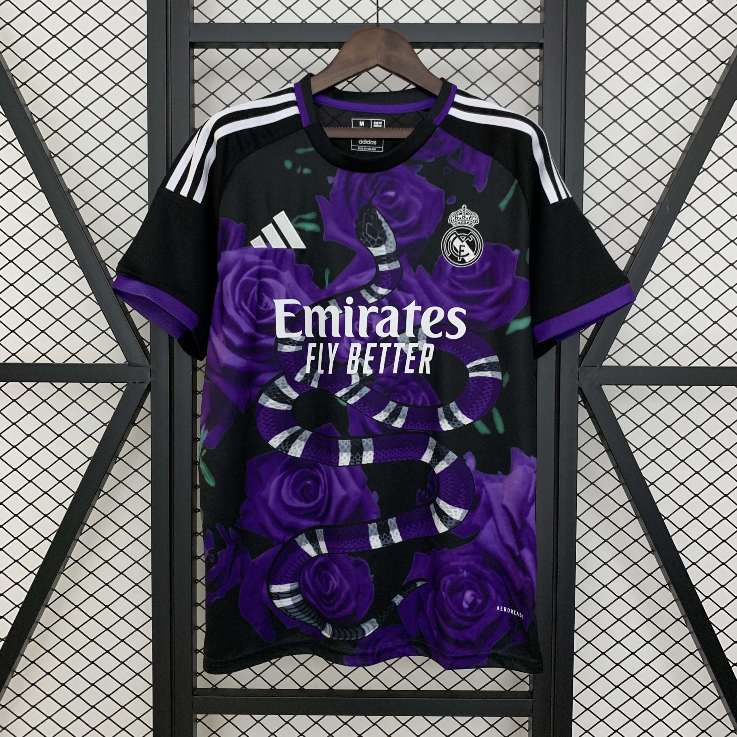 99feb3d36df2e18fab3489b78be179736072d4b3 2025/2026 Real Madrid Purple Rose Special Edition Football Shirt1:1 Thai Quality - Image 1