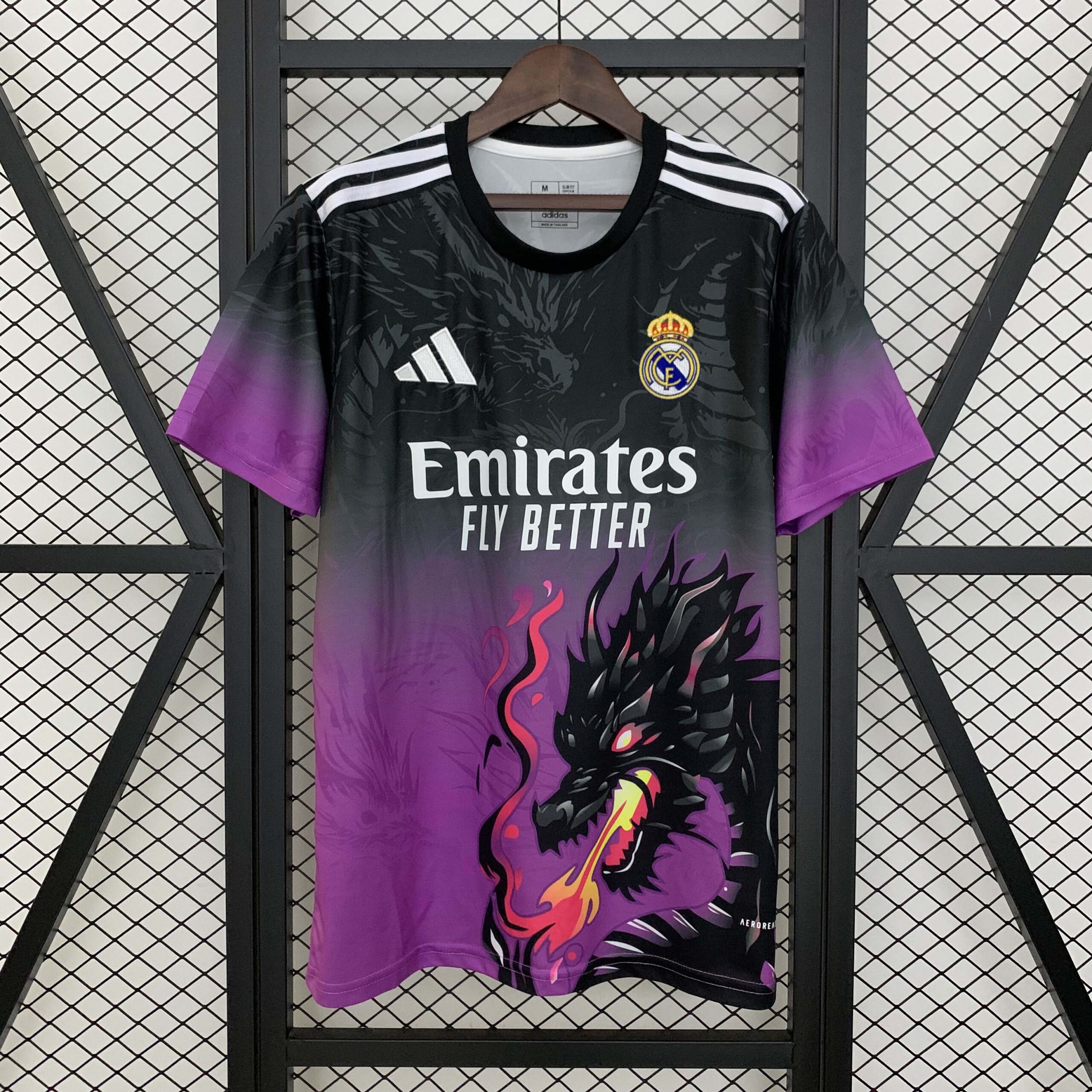 9ddf25a4160c3d501b88d88482b75748a4eaa860 2025/2026 Real Madrid Special Edition Purple Football Shirt1:1 Thai Quality - Image 1