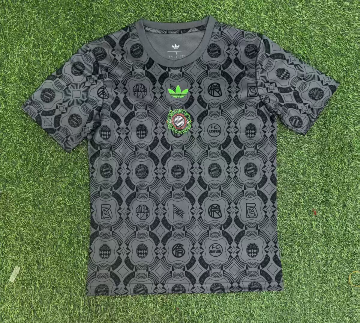 a481fc687d3fe62177ddba47a682ab85246323e6 2025/2026 Bayern Oktoberfest Special Edition Dark Grey - Image 1