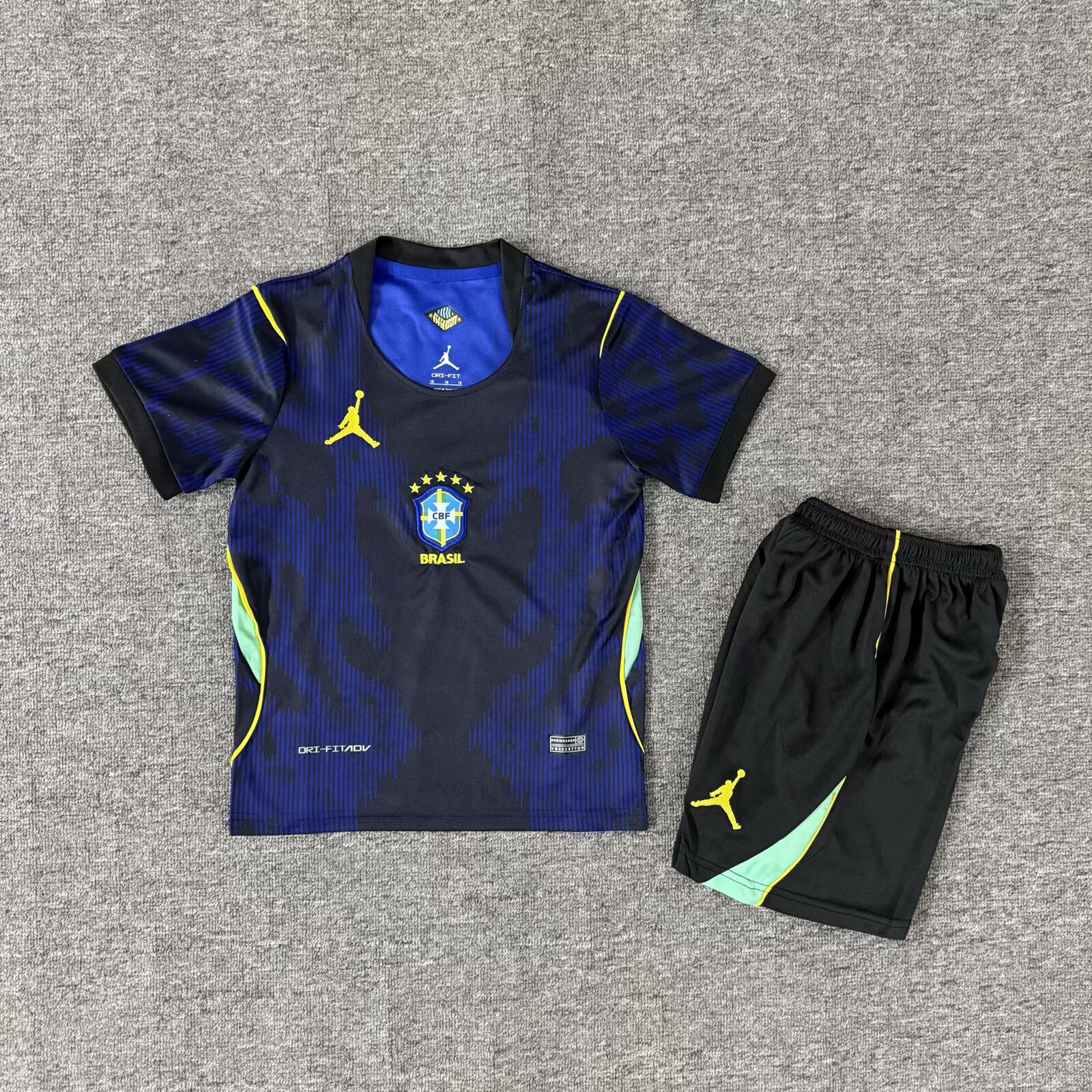 aa06754a578c386986056ba4e7911b8681156750 2026 Brazil Away Football Shirt 1:1 Thai Quality Kids Size - Image 1
