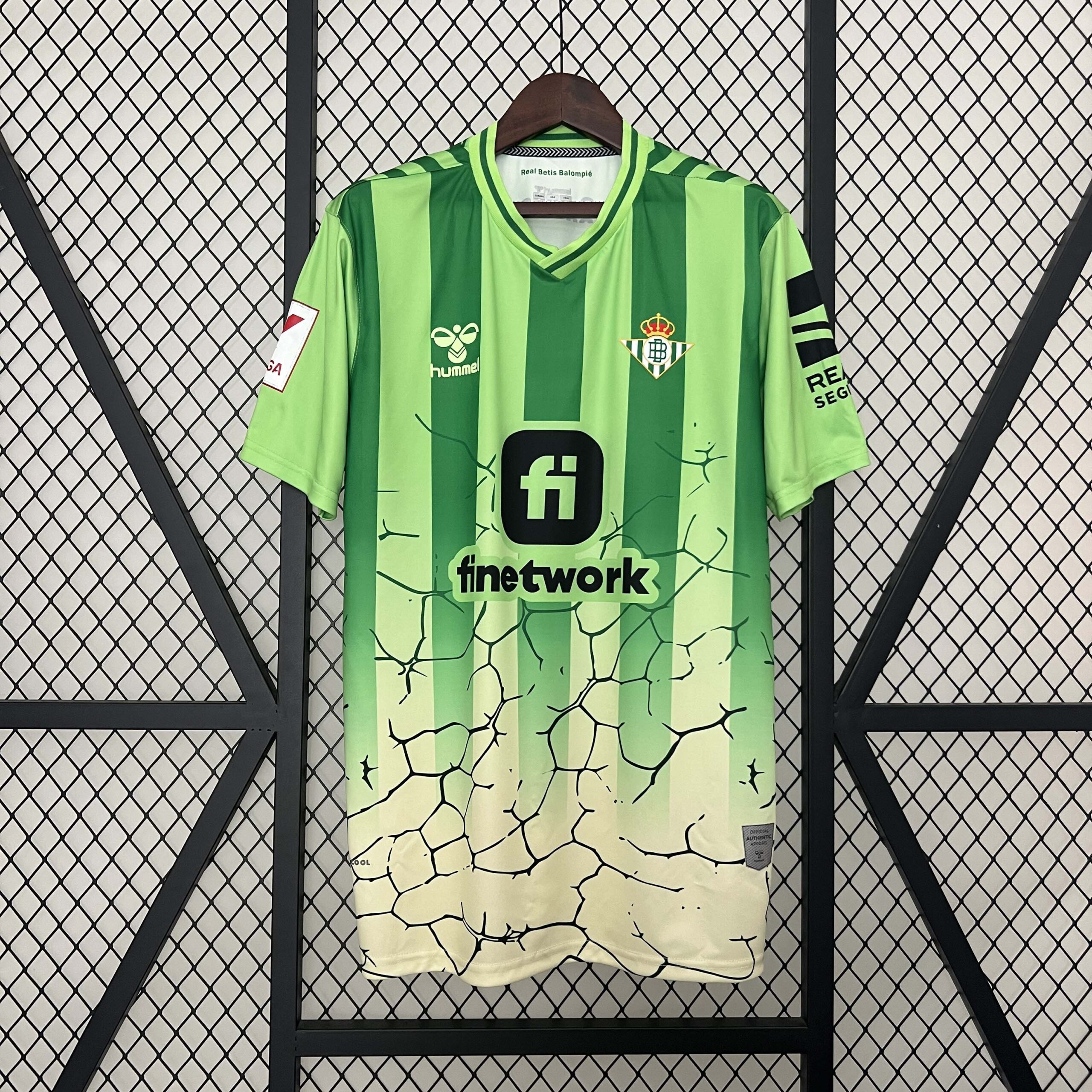 adf94493bfaa97226d60ddffb775775f55a8de1d 2024/2025 Real Betis Special Edition Football Shirt 1:1 Thai Quality - Image 1