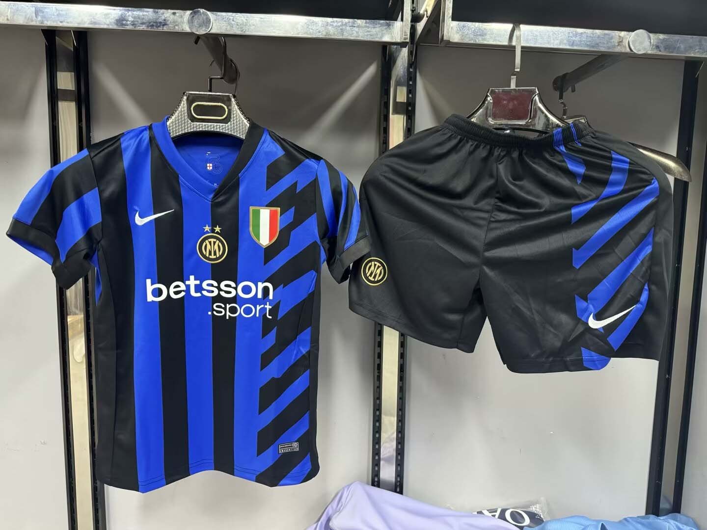 af2229e945154bf02af613d0528bb9522f1323a1 2024/2025 Internazionale Milan Home Football Jersey1:1 Quality Thai Kids Size - Image 1