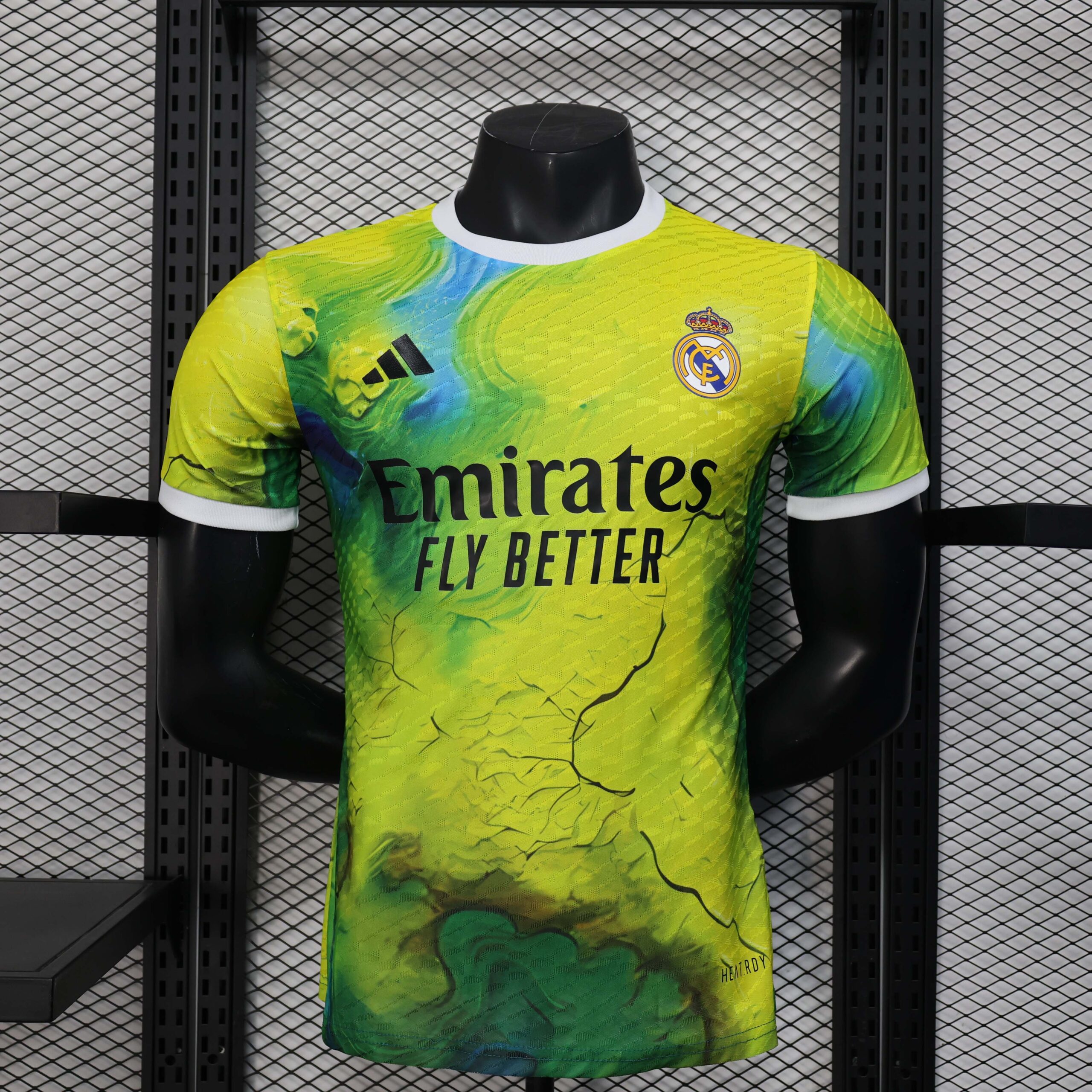 b6753d81087c924155e272aba57add980117179f 2025/2026 Player Version Real Madrid Special Edition Yellow and green Football Shirt 1:1 Thai Quality - Image 1