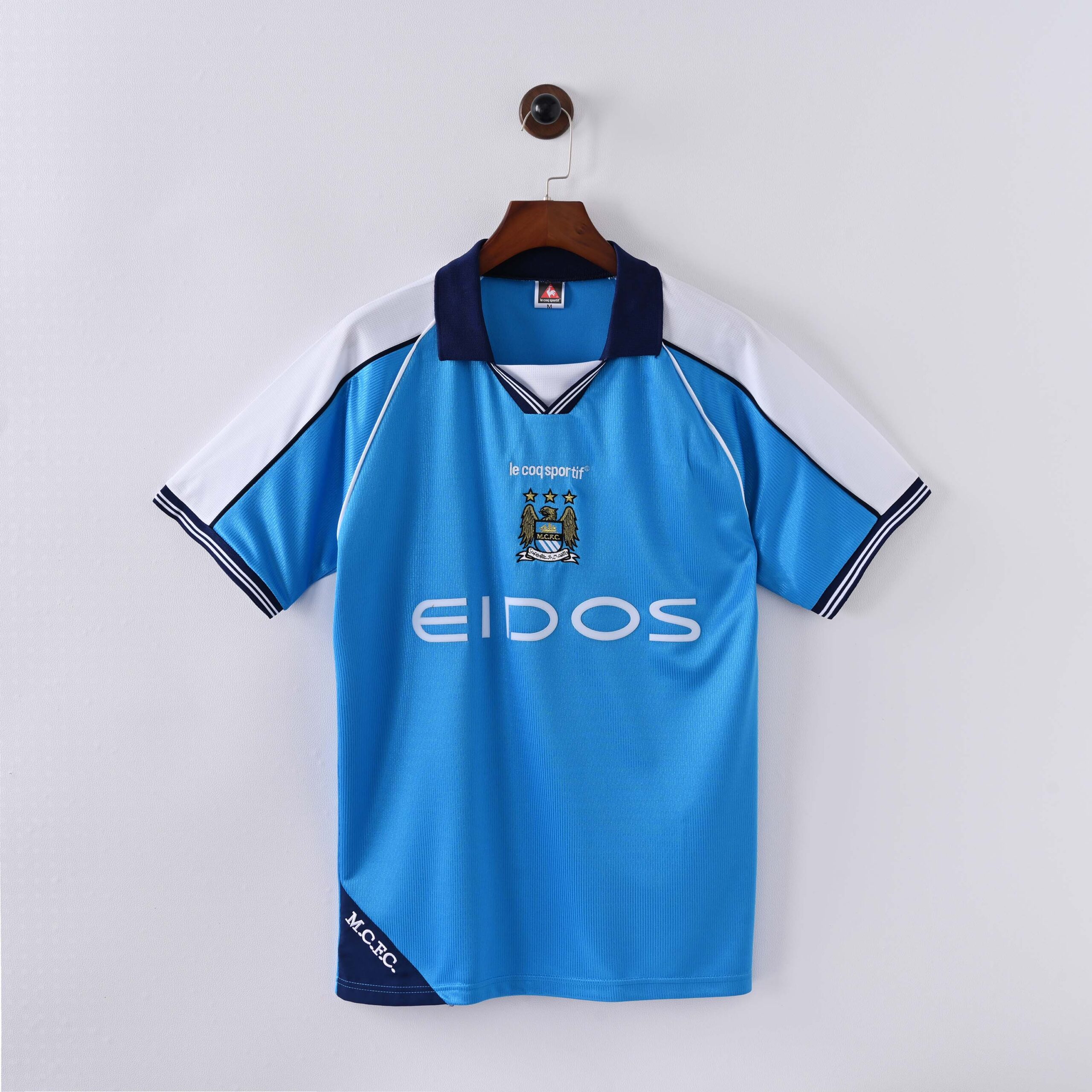 c131319ee89677c4d553c2da83a4ff2ac4e93a32 1999/2001 Retro Manchester City Home Football Shirt 1:1 Thai Quality - Image 1