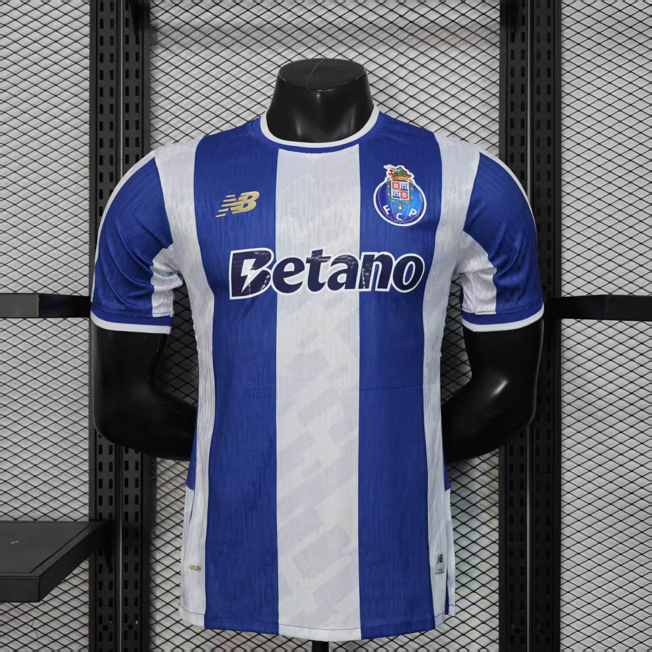 c8c8065c964e36e396240a49e9d1dd864d3547cd 2025/2026 Player Version Porto Home Football Shirt 1:1 Thai Quality - Image 1