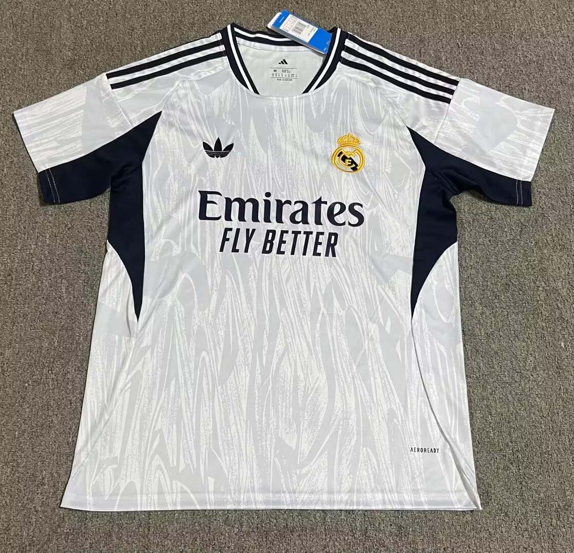 d30d48310be7637592aade588a07b574373e1963 2025/2026 Real Madrid Special Edition White Football Shirt1:1 Thai Quality - Image 1
