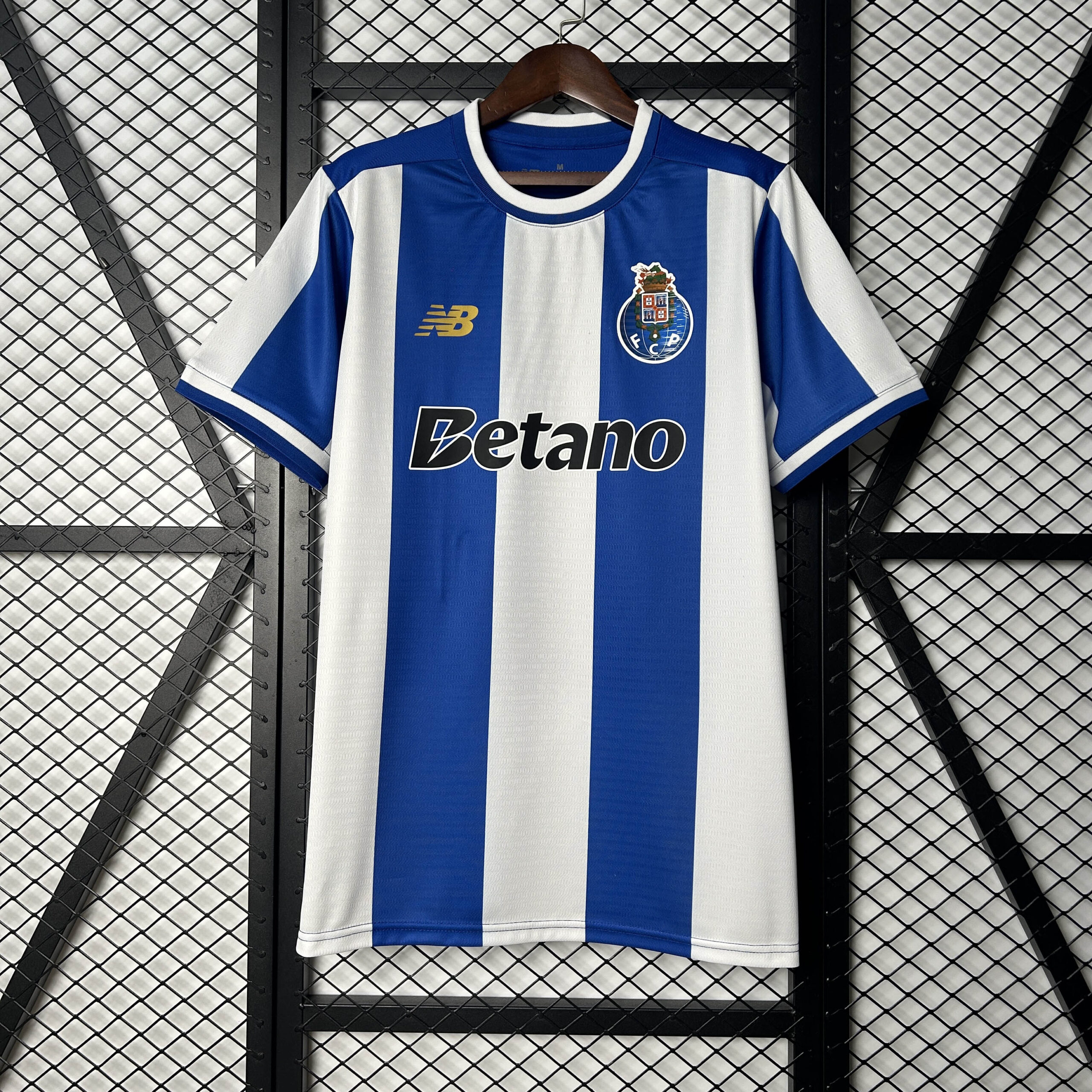 d56149b6d012c8705bc7150a4746b39c327baf85 2025/2026 Porto Home Football Shirt 1:1 Thai Quality - Image 1