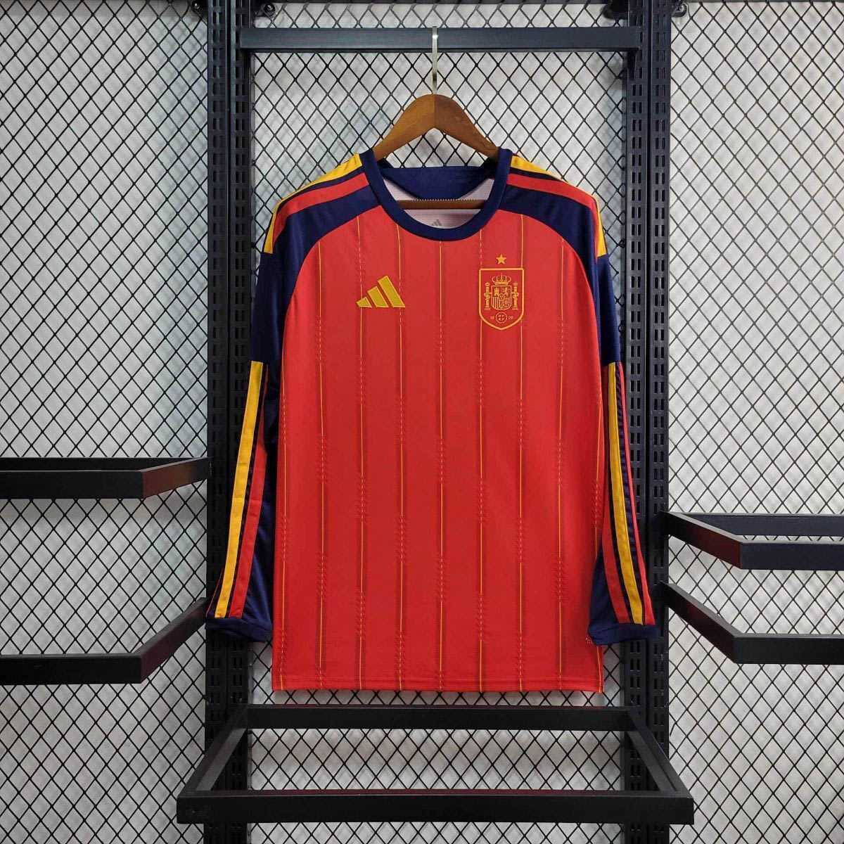 dfb689e531b4a89cf19c84f6674e8810e2f6bcc1 2026 Long Sleeve Spain Home Football Shirt 1:1 Thai Quality - Image 1