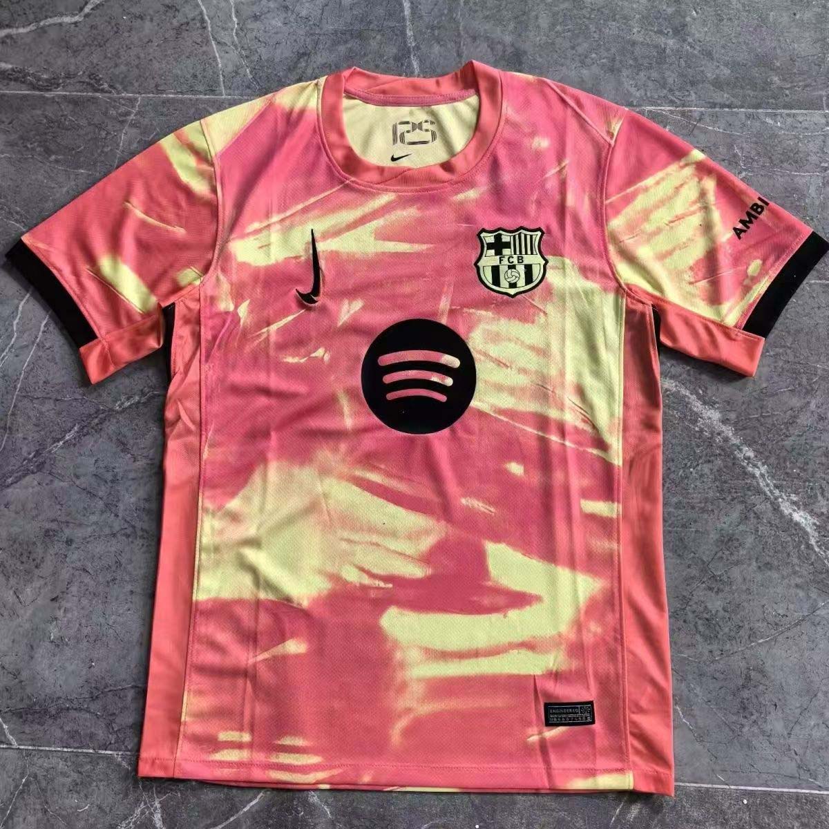f34100cfa5c25c9a1911de228f0fa6f29efcb9e5 2024/2025 Barcelona Special Edition Pink Football Shirt 1:1 Thai Quality - Image 1