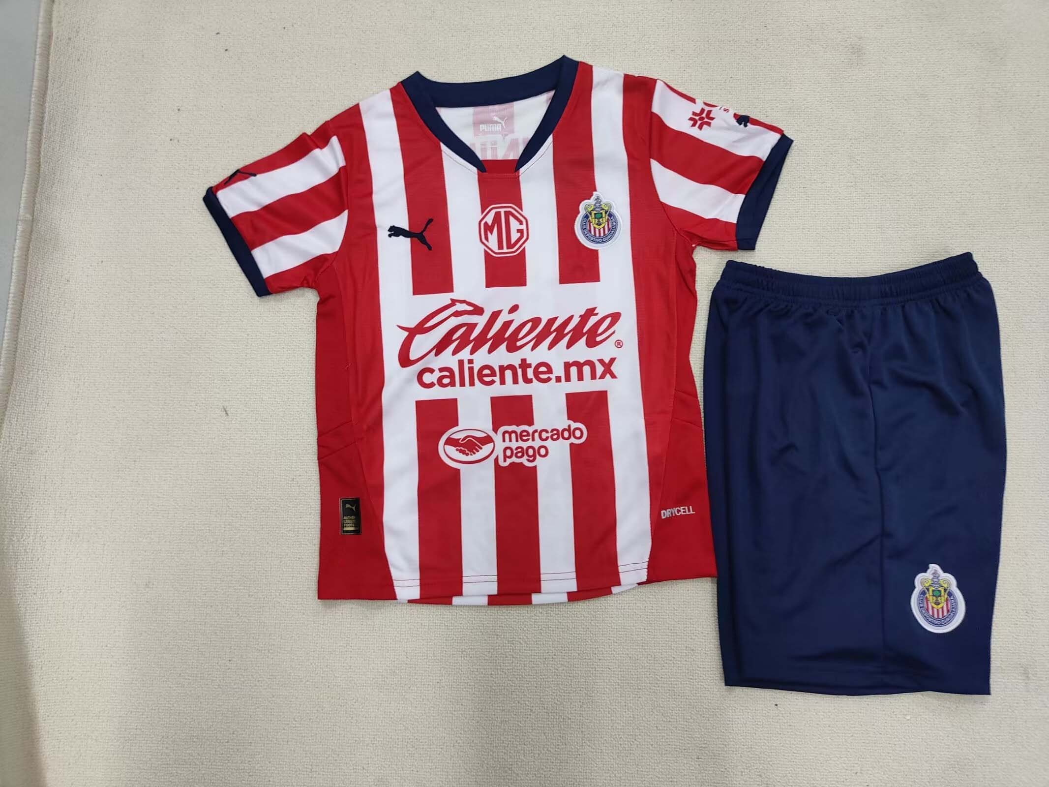 f63155df49a1b814e2642ddc600099e327833eaa 2024/2025 Chivas Home Soccer Jersey 1:1 Thai Quality Kids Size - Image 1