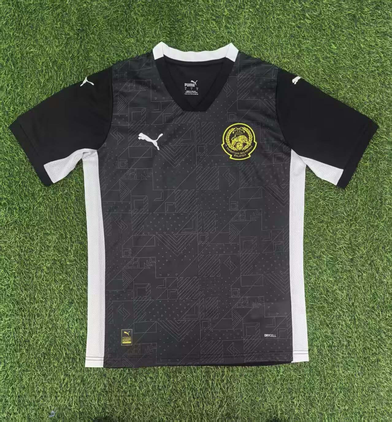fd3db5af07c6e39db8cf056a7a707ccd2d475488 2025 Malaysia Away Football Shirt 1:1 Thai Quality - Image 1